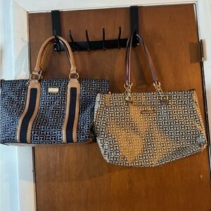 2 pack Tommy Hilfiger blue/ tan brown/tan Geometric Tote Bag